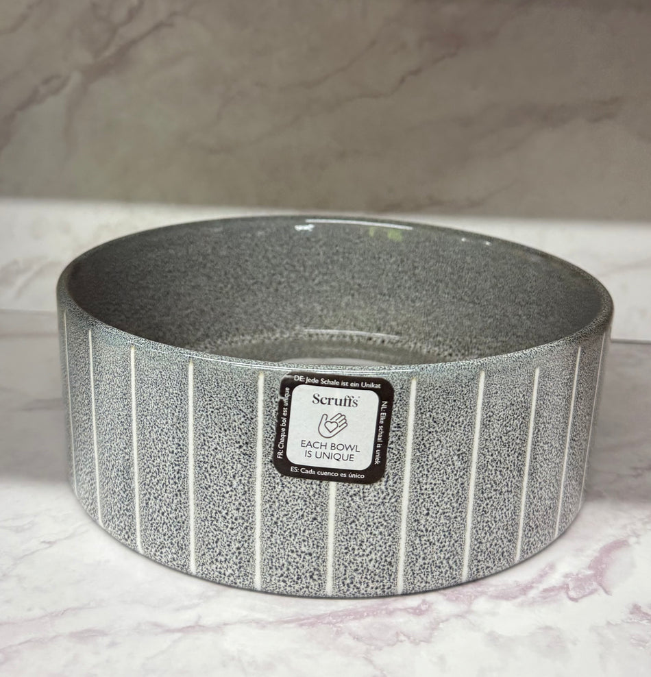 scruffs bowl food bowl 19cm/7.5"  suitable for large and medium breeds of dog